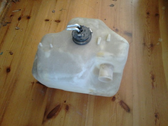 Superjet fuel tank.jpg