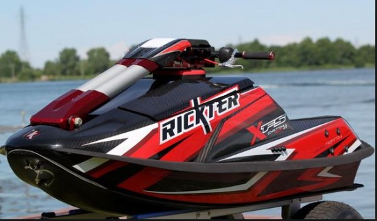 rickter jetski skrov.JPG