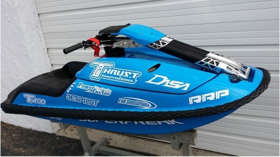 superfreak jetski skrov.JPG
