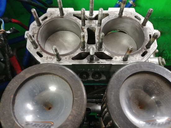 engine JS800.jpg