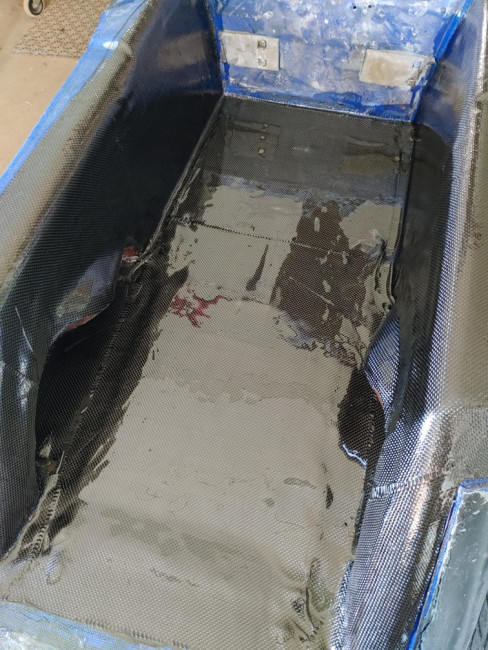 kolfiber i skrov superjet.jpg